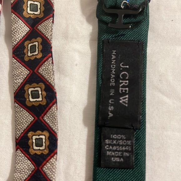 4 Bow ties - Picture 4 of 4